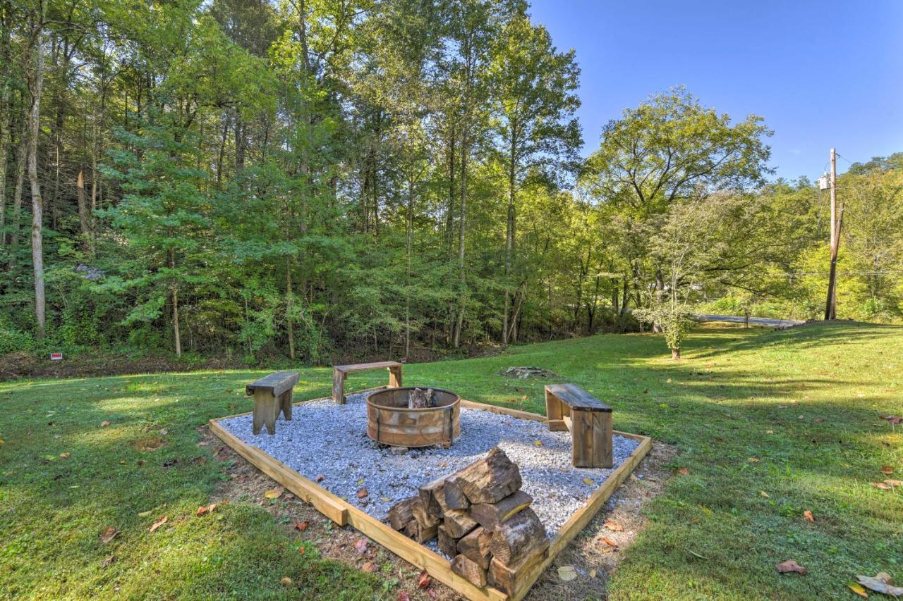 Smoky Mountain Cozy Cove Cabin Deck And Fire Pit! Cosby Buitenkant foto